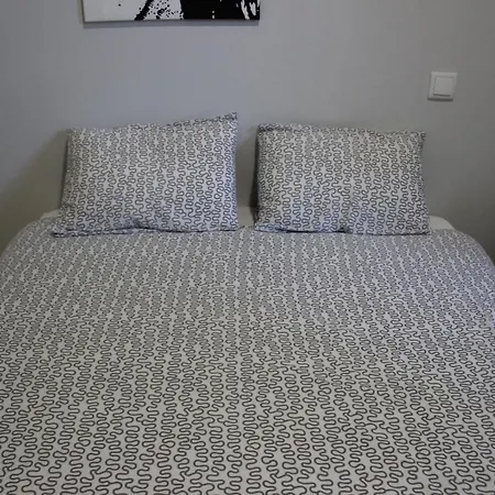 Daire Practical And Comfortable With Garden *