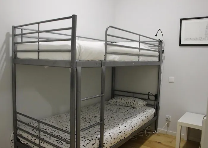 Practical And Comfortable With Garden *